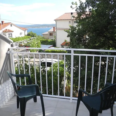 Fuer 2-3 Personen Mit Balkon By Interhome Crikvenica