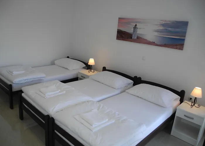 Fuer 2-3 Personen Mit Balkon By Interhome